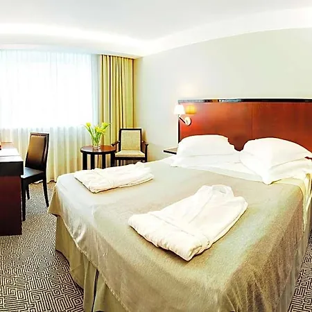 Meresuu & Hotel 4*