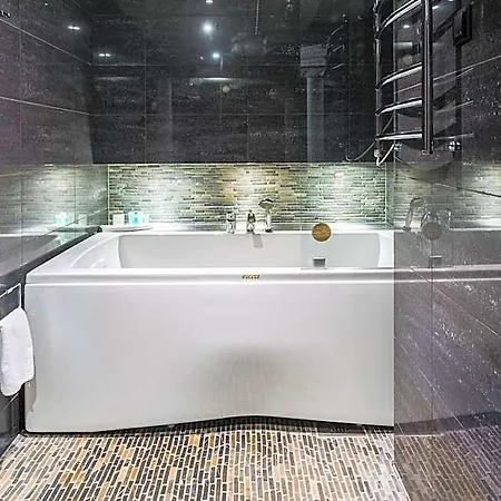 Meresuu & Hotel 4*