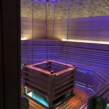 Hotel Meresuu &