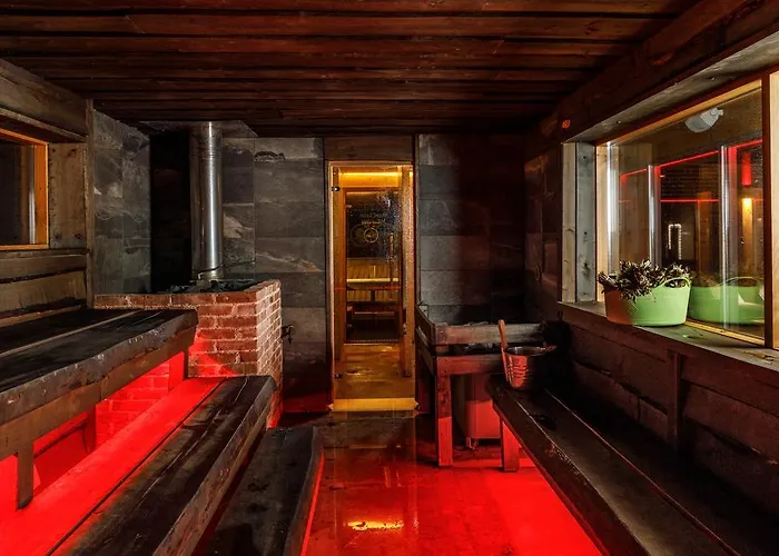 Meresuu & ホテル 4*